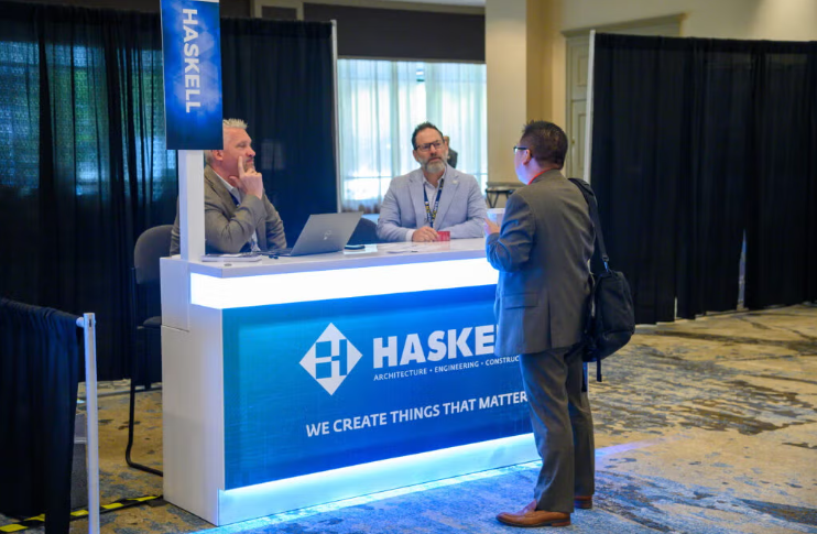 P3C Exhibit Kiosks — Turnkey setup on the conference floor